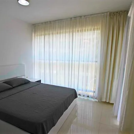 Aqua Residence Apartment